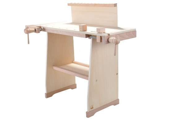 Formaat werkbank 74x35 cm.