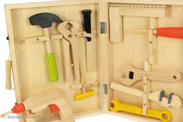 Inclusief 12 gereedschappen.